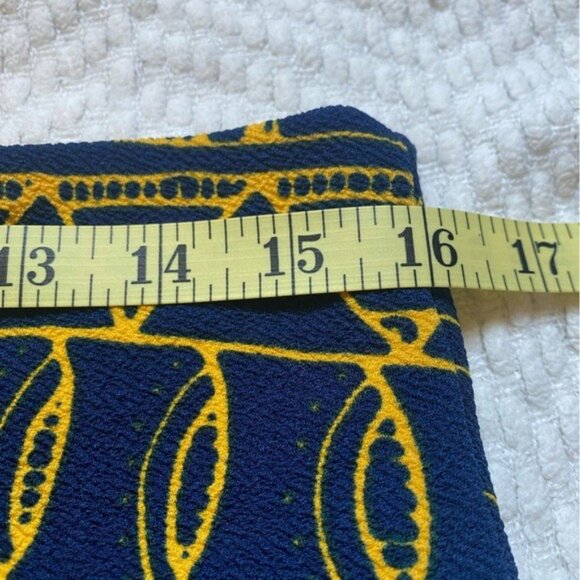 LulaRoe Cassie Blue/Yellow Geometric Print Pencil Skirt Size Large Stretchy Fabr - Picture 4 of 8